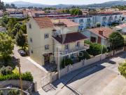 Moradia Individual T5 com Elevador e Terreno – Merelim...