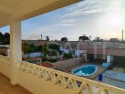 Moradia inserida num terreno com 1100m2 330m² Castro...