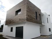 Moradia isolada a estrear