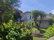 Moradia isolada ao Aeroporto com 6 quartos