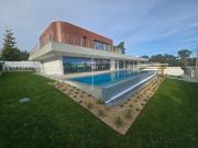 Moradia Isolada com garagem e piscina Verdizela 350m²...