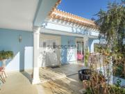 Moradia isolada com garagem, jardim e quintal