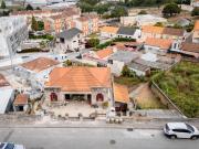 Moradia Isolada com Grande Potencial em Fundo de Vila,...