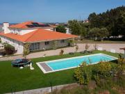 Moradia isolada com piscina aquecida em Leiria