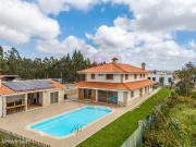 Moradia isolada com piscina em Nadadouro