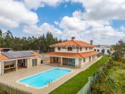 Moradia isolada com piscina em Nadadouro