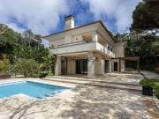 Moradia isolada com piscina, no Bairro da Martinha, Estoril