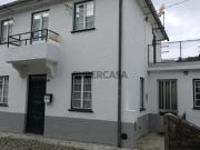 Moradia isolada com projeto para construção de dois...