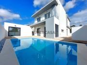 Moradia Isolada Duplex T4, c/ Piscina. Pinhal do General...