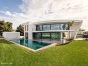 Moradia isolada nova, no Oeiras Golf Residence, com...
