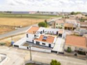 Moradia Isolada NOVA T5 2026 Oferta de Escritura!
