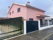 Moradia Isolada Pinhal do General com piscina e garagem