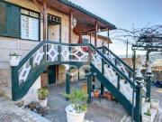 Moradia isolada restaurada com jardim, anexo e terreno