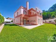 Moradia isolada T4 em Venda do Pinheiro e Santo Estêvão...