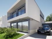 Moradia isolada T4 Esgueira