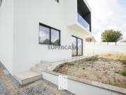 Moradia Isolada T4 Nova com 3 suites A 2 Minutos do...