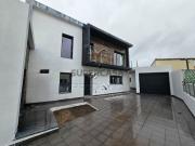 Moradia Isolada T5, c/Piscina e Garagem, Brejoeira Azeitão