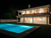 Moradia isolada T5 na Verdizela