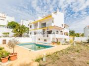 Moradia Isolada T6+2 Venda em Albufeira e Olhos de...