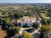 Moradia Isolada T6 com Piscina e Jardim