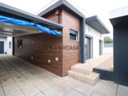 Moradia Isolada Térrea, em Fernão Ferro, Seixal Quase Nova