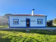 Moradia T3 transformada em T2 com Garagem, inserida num...