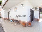 Moradia isolada térrea T4 centro de Fernão Ferro 365.000€