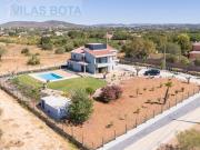 Moradia Isolada V5 + 2 em Quarteira