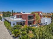 Moradia, Lagoa e Carvoeiro