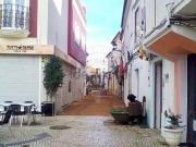 Moradia, Lagoa e Carvoeiro