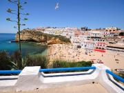 Moradia, Lagoa e Carvoeiro