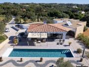 Moradia, Lagoa e Carvoeiro