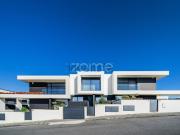 Moradia, Lomar e Arcos