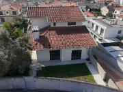 Moradia, Lomar e Arcos