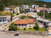 Moradia, Lomar e Arcos
