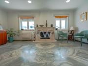 MORADIA LUXO PARA VENDA T4+2 com sol terraços e garagem...