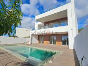 Moradia, Mexilhoeira Grande