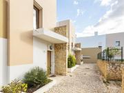 Moradia, Mexilhoeira Grande