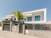 Moradia Moderna Almancil