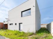 Moradia moderna em fase de construção entre Maiorga e...