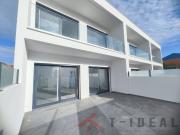 Moradia Moderna Perto da Praia