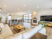 Moradia moderna T3 com piscina