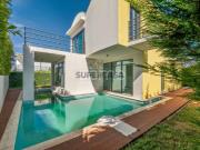 Moradia Moderna T5 com Piscina Palmela Village