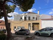 Moradia no Centro do Cartaxo Excelente Oportunidade de...