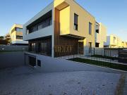 Moradia, Nogueira e Silva Escura