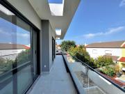 Moradia nova contemporâneo, T4+3 na Aldeia de Juzo 286m²...