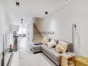 Moradia Nova e Moderna composta por 3 pisos com 2...