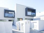 Moradia nova em Lobão