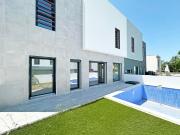 Moradia Nova T3 Com Piscina Alto das Vinhas