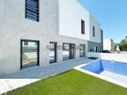 Moradia Nova T3 Com Piscina Alto das Vinhas